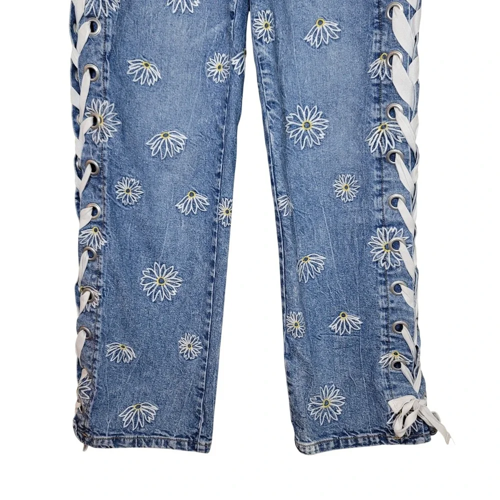 Driftwood Floral Embroidered Lace-Up Jeans Size 26 Y2K Boho Western Festival - Picture 3 of 8